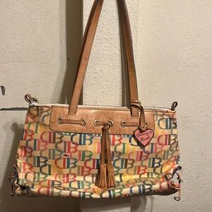 Dooney & Bourke Vintage
Y2K Purse Shoulder
Handbag.